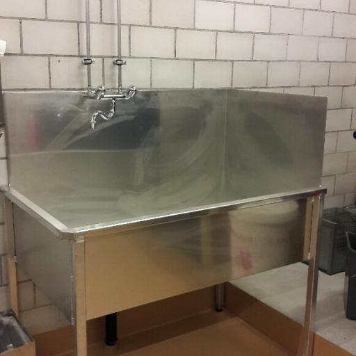 Als Waschtrog mit Spritzschutz Aluminium Trog